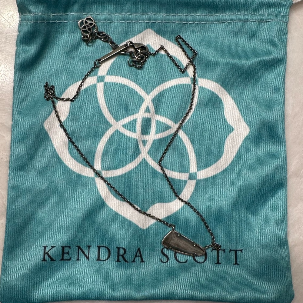 kendra scott necklace